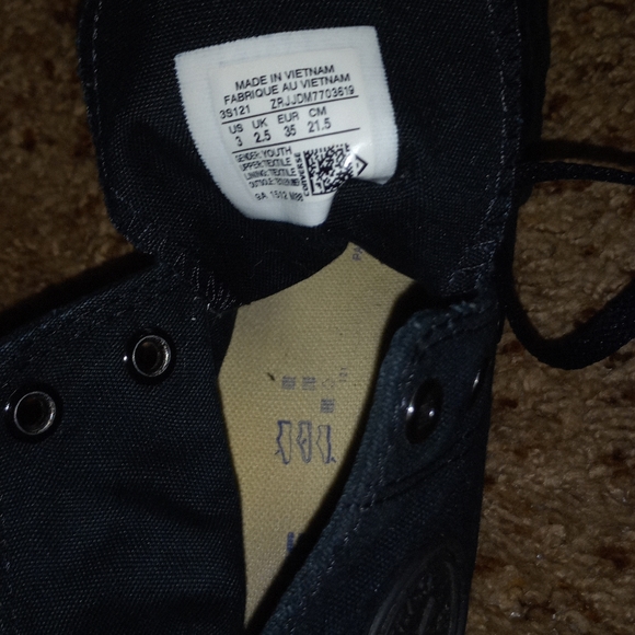 High top converse - Picture 2 of 3